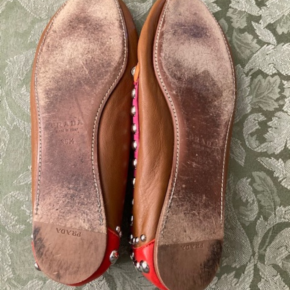 PRADA Leather Loafers - Picture 6 of 7